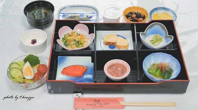 朝食