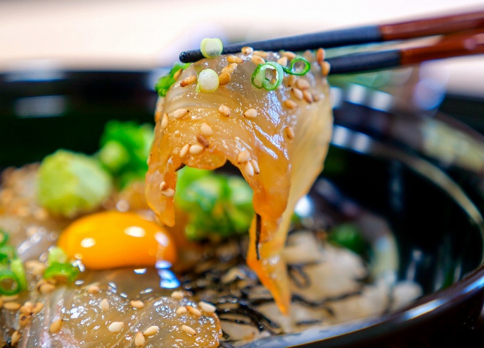 平目漬け丼。画像提供：風間浦村