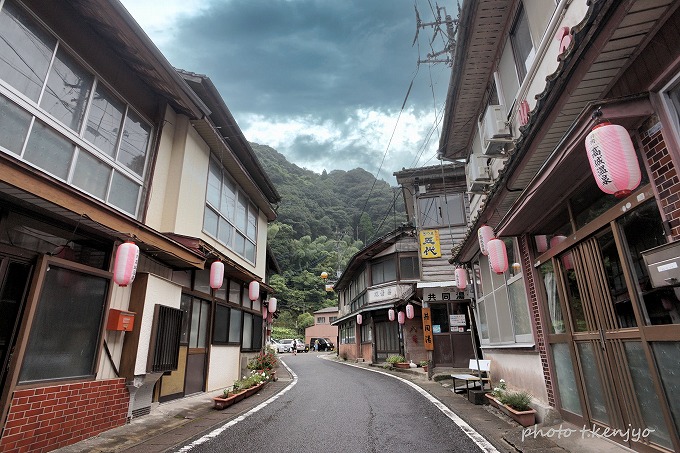 川内高城温泉街。昭和初期にタイムスリップしたかのような雰囲気