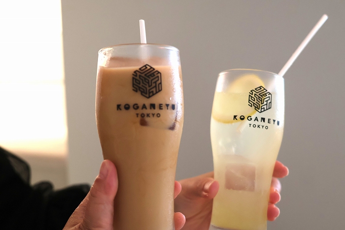 自家製コーヒー牛乳とレモンスカッシュ