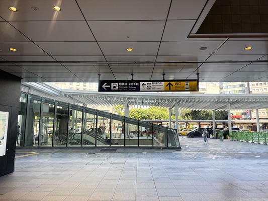 横浜駅西口