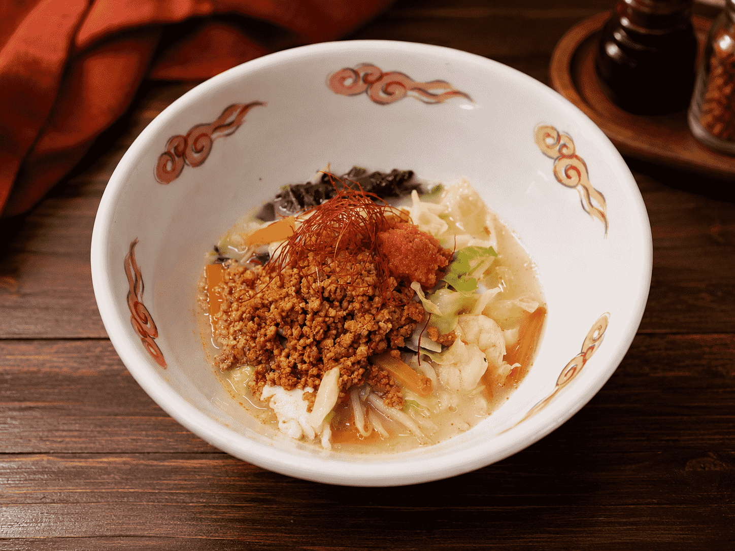 具材たっぷりピリ辛チャンポン麺