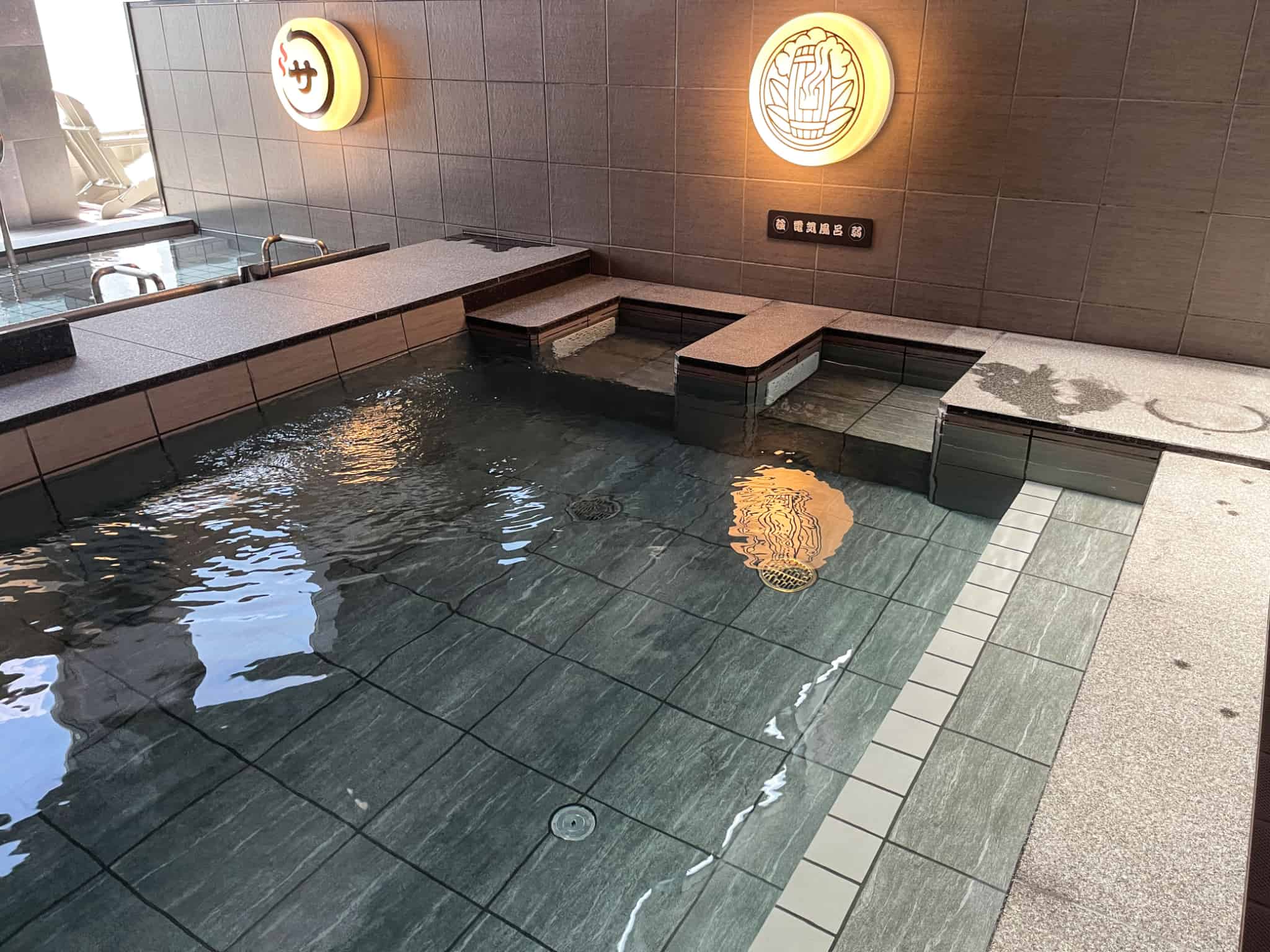 電気風呂