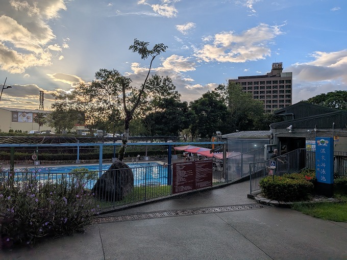 礁渓温泉公園内のプール